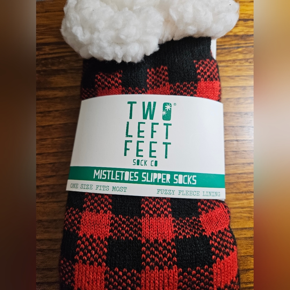 Two Left Feet Mistletoes slipper socks NWT